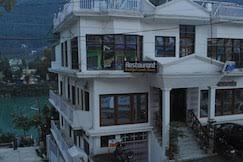Hotel Akash Ganga 